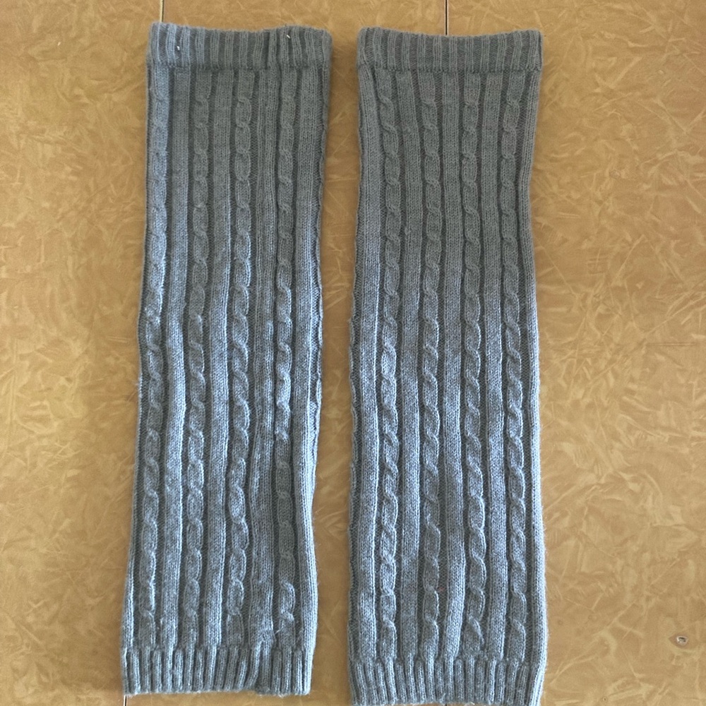 Gray Cable Knit Leg Warmers